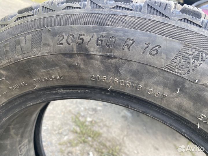 Michelin X-Ice North 4 205/60 R16