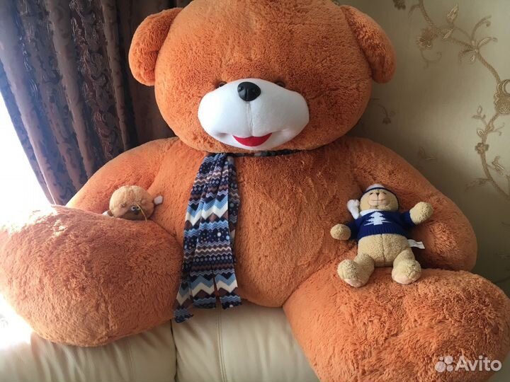 Плюшевый медведь