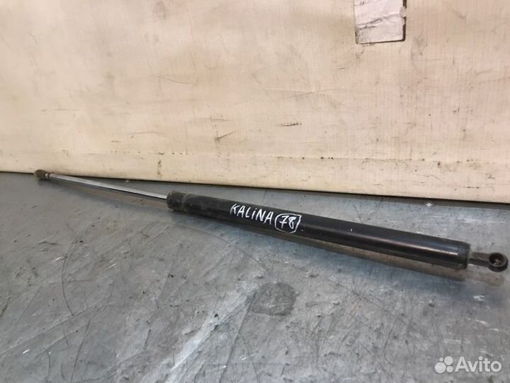 Амортизатор багажника Лада Калина хетчбек 11183