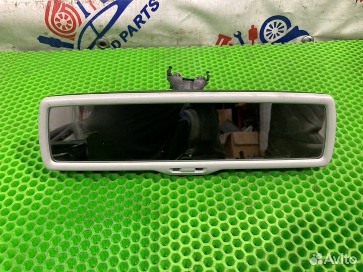 Зеркало салона с автозатемнением Volkswagen