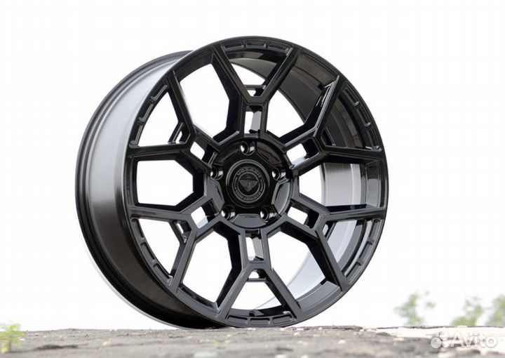 Диски Vossen NEW r22 для Toyota LC 200 LX 570
