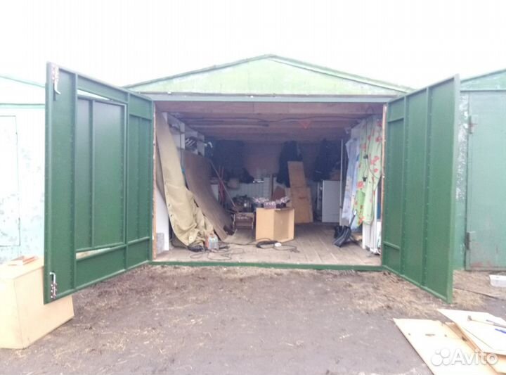 Металл.,Двери, гаражные с замком (Эльбор)