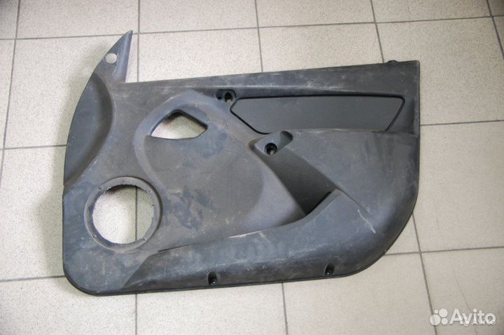 Обшивка двери передней левой Гранта LADA Granta