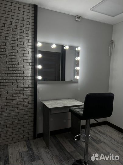 Рабочее место бровиста/визажиста
