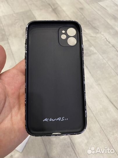 Чехол на iPhone 11