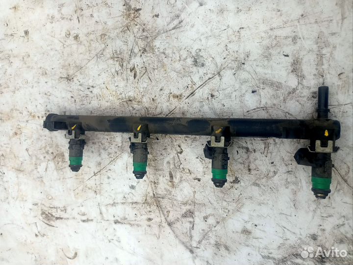 Рейка топливная (Рампа) Renault Duster Sandero 2