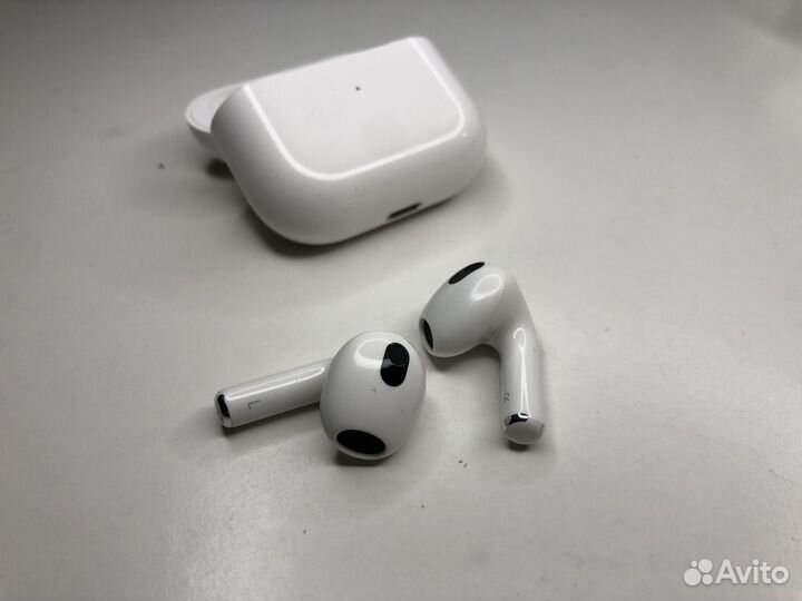 Кейс для AirPods 3 оригинал