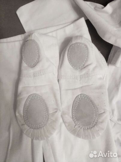 Костюм для танцев или гимнастики 128