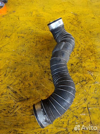 Воздушный патрубок Mercedes C-Class W203 1.8 2003