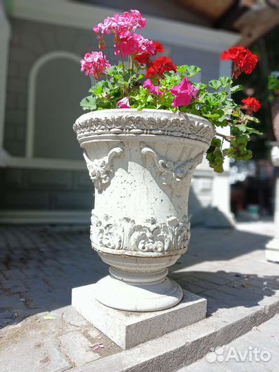 Вазоны уличные для цветов