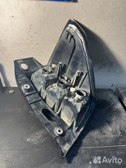 Фонарь зданий левый Subaru forester SH5