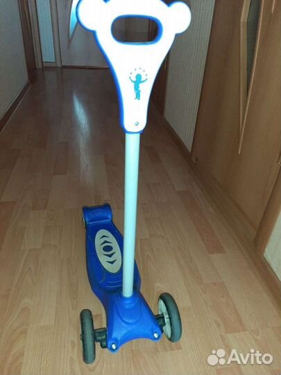 Самокат детский четырехколеснвй