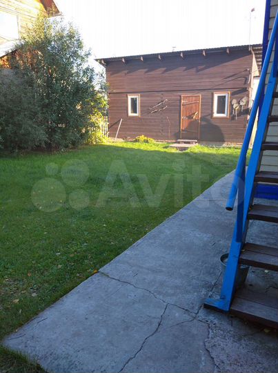 Дом 165 м² на участке 6 сот.