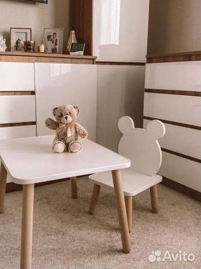 Детский стол и стул