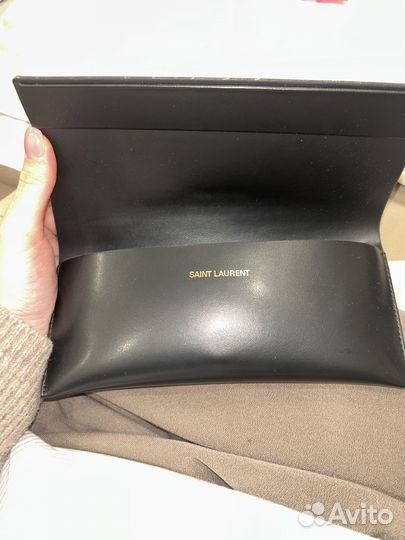 Очки Yves Saint Laurent