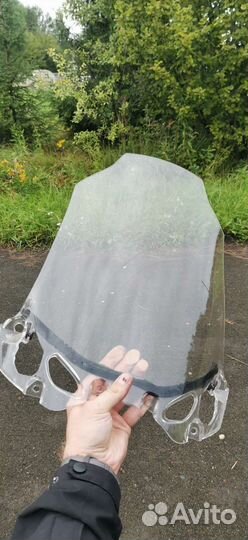 Ветровое стекло sym 300i GTS evo