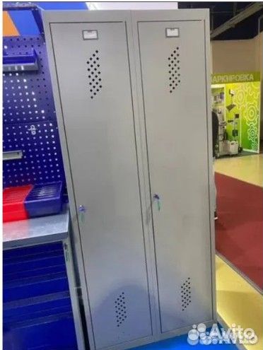 Шкаф металлический для раздевалок