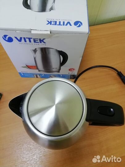 Чайник электрический Vitek VT-7033 ST