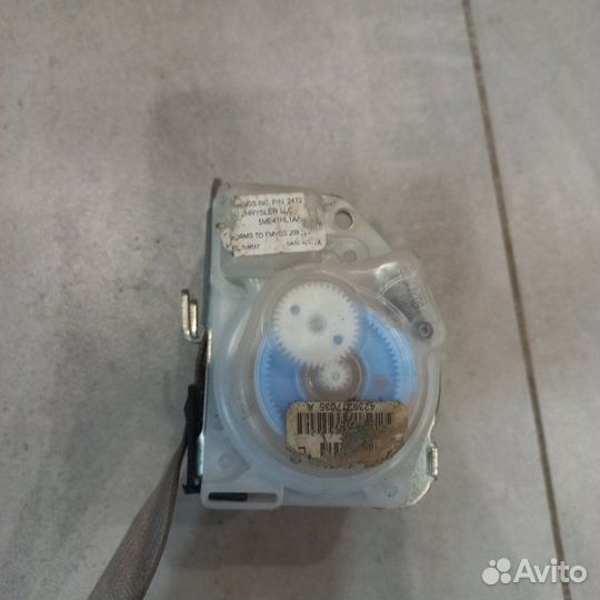 Ремень безопасности задний левый Jeep Grand