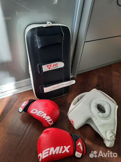 Боксерское снаряжение