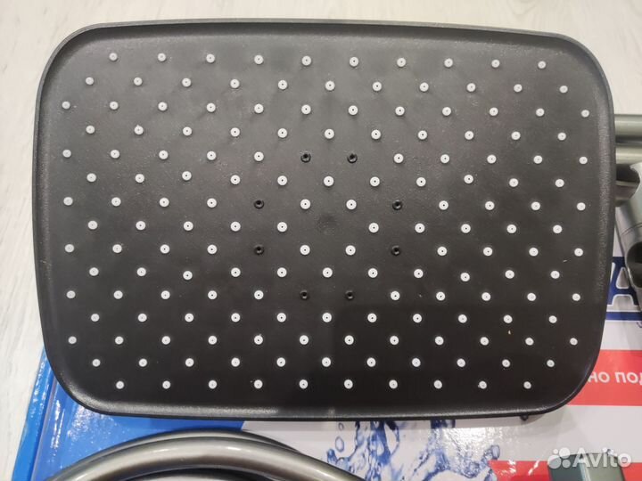 Душевая система новая серого цвета