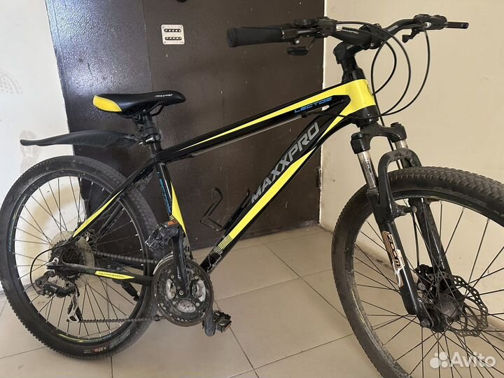 Велосипед maxxpro