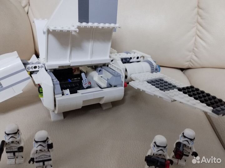 Lego Star Wars 7659 флагманский десантный корабль