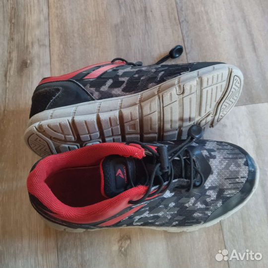 Кроссовки детские 31 размер