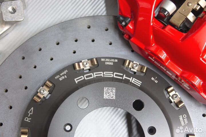 Карбон-керамическая тормозная система Porsche 992