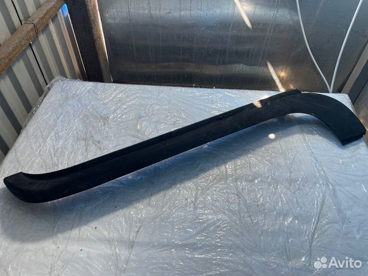 Накладка Mercedes-Benz