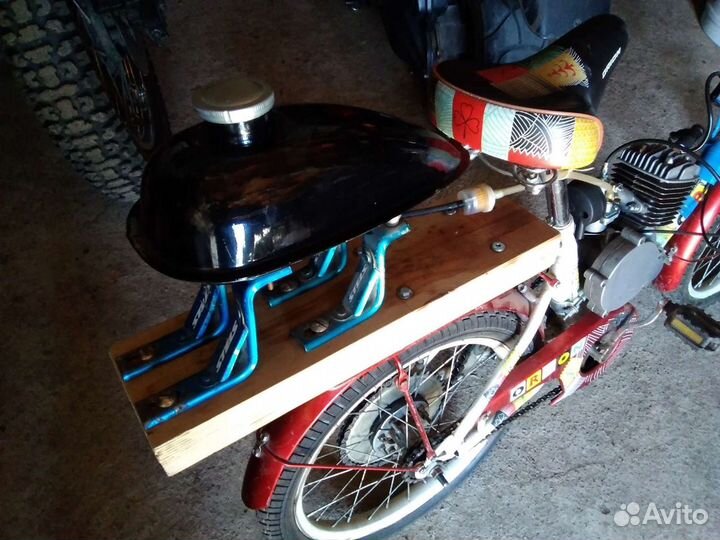 Велосипед детский с мотором. Новая Ропша