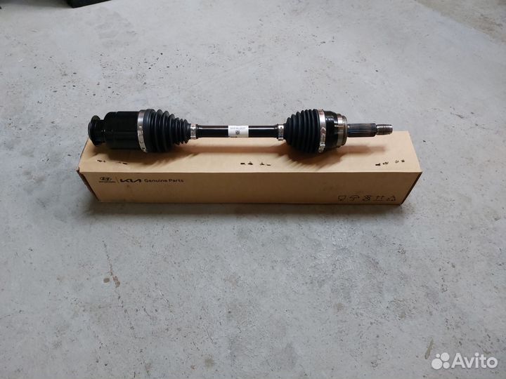 Привод правый Hyundai Elantra CN7 робот