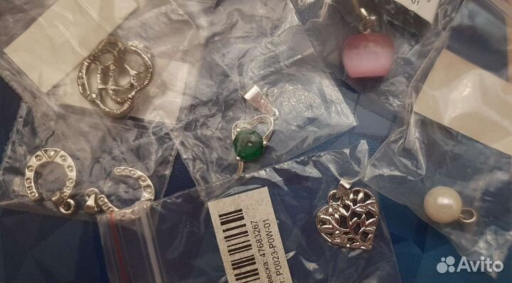 Кулоны и подвески