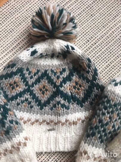 Шапка и варежки комплект