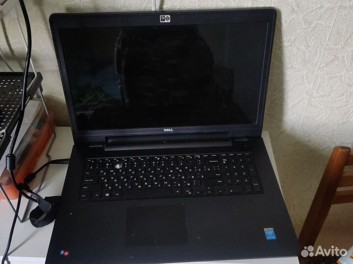 Ноутбук dell inspiron 5749