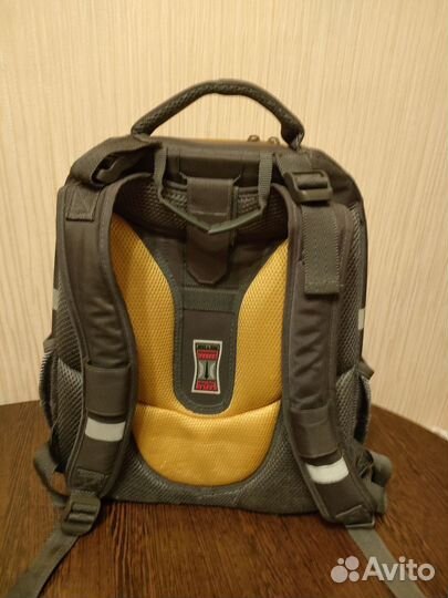 Школьный рюкзак