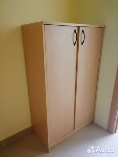 Тумба, стулья, стол письменный