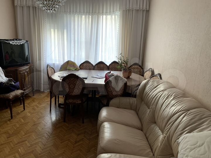 3-к. квартира, 63,5 м², 1/9 эт.