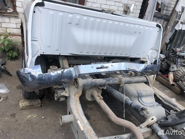 Бампер задний Volkswagen Amarok хром