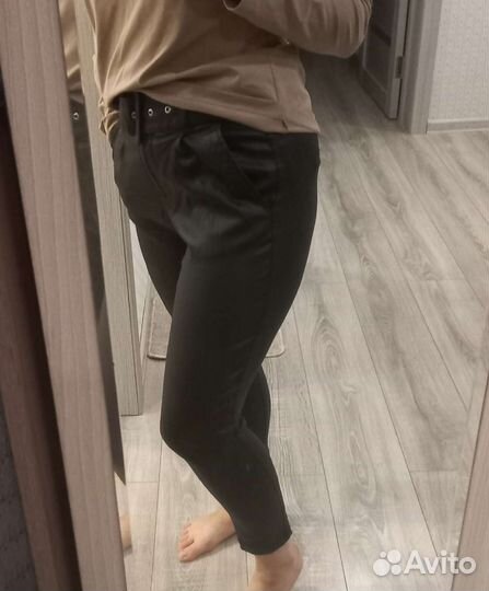 Брюки Next с покрытием под кожу 44