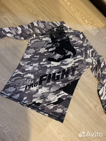 Лонгслив venum