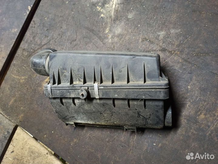 Корпус воздушного фильтра bmw e34 e32 m30