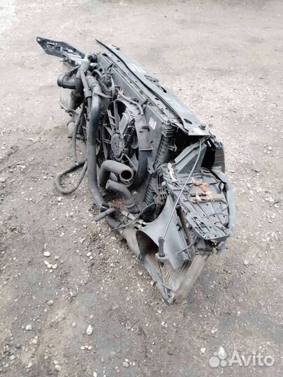 Телевизор всборе Фольксваген Таурег 08г