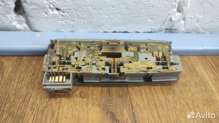 Плафон подсветки салона передний Nissan Primera P