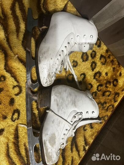 Фигурные коньки risport 230