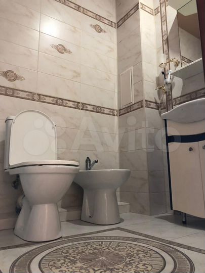 2-к. квартира, 65 м², 2/6 эт.