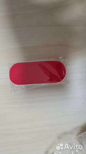 Держатель настенный на клейкой ленте