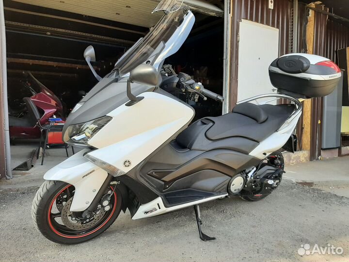 Скутер Yamaha T- Max 530
