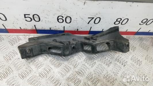 Крепление бампера переднее volkswagen passat B6 (J