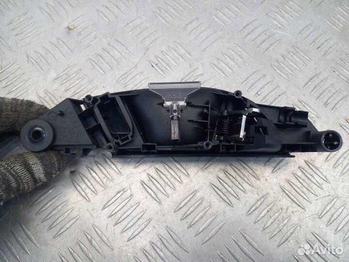 Ручка двери задней внутренняя левая Audi Q7 4LB